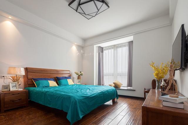 刚通风完的新家,头回见到这么漂亮的客厅!阳台布置也超级美