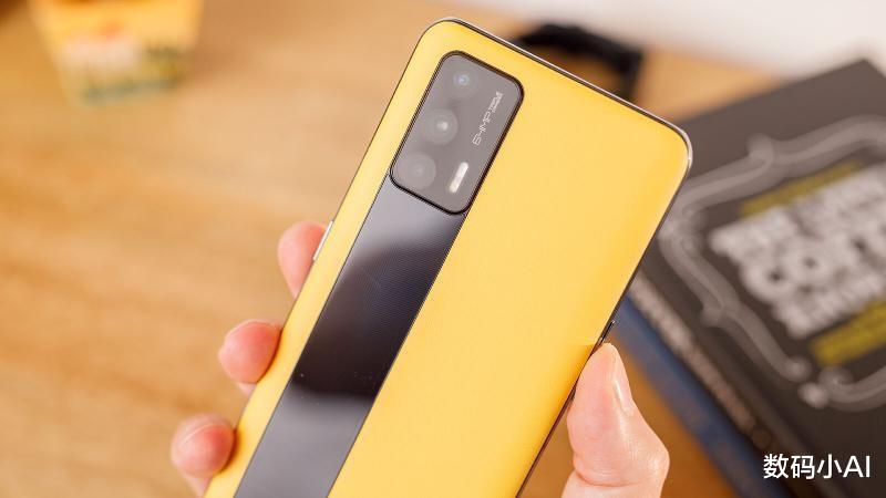 显卡|直降1400元，骁龙888沦为千元机，12GB+256GB