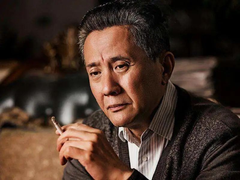 女孩|老同志在领导办公室当场发飙,然后摔门而去,如果你是领导,你会怎么做?