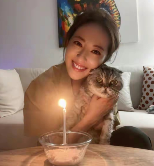 唐诗咏|被称为最佳女友,却受渣男多次劈腿,今41岁仍单身一人