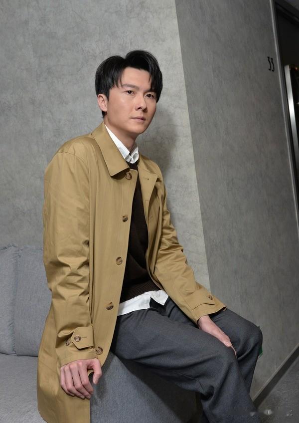 张雪迎|TVB视帝转攻内地市场惨被无视？海报没影造型奇怪，网友打抱不平