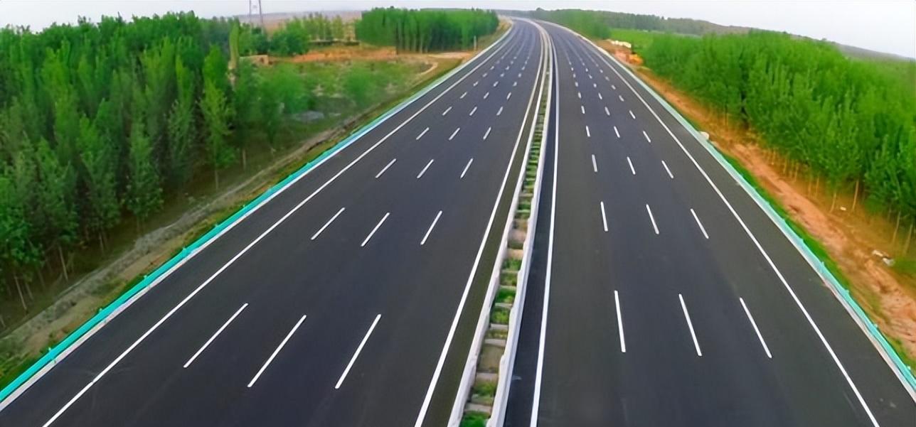 天津投158亿，建一条高标准公路，为双向8-12车道，长约21.3公里