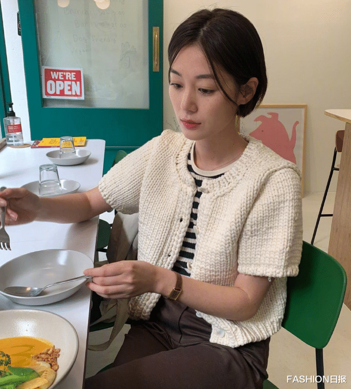 豆腐 短发女生mookwa 简约舒适的穿搭风格
