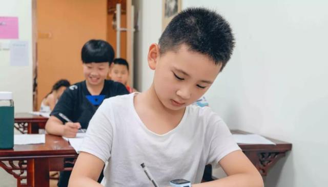 中小学“新型体罚”令学生防不胜防，老师没有打骂，却有些难熬