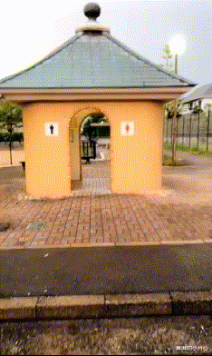 “当代年轻人能懒到什么程度？”床头柜用了两年都没拆封