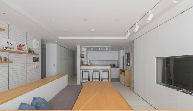 有娃家庭也能一尘不染，这五处能打柜子绝对不浪费！整洁又清爽