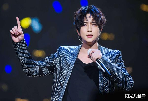 肖战|以为要凉了,结果翻身了,5位摊上大事的男星,背景强还是运气好?