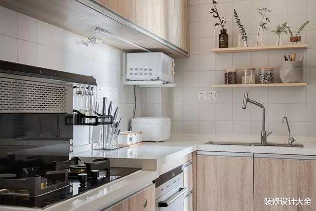 70平小户型,阳台打通做个榻榻米地台,多出一间房!