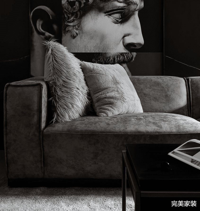 偏爱暗红色的一人居，享受这深不见五指的神秘感，真的好独特！