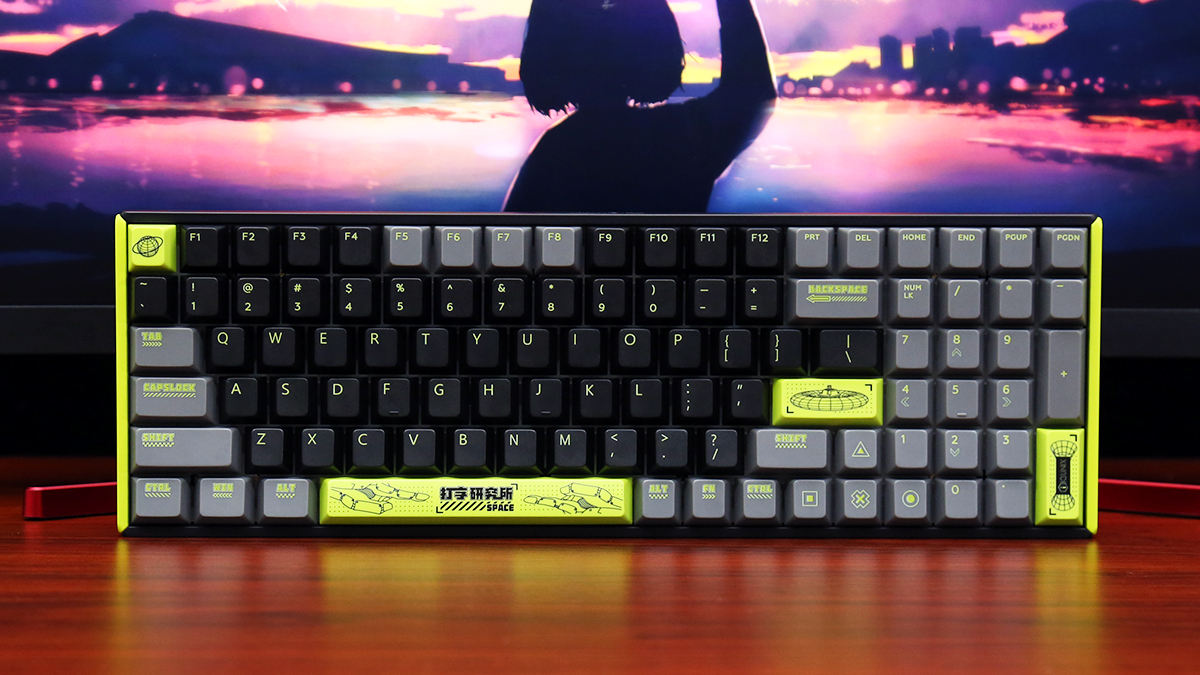 芯片|iQunix F97三模无线机械键盘评测：缤纷配色，紧凑布局