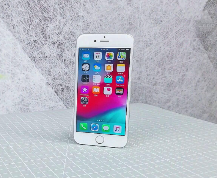 |iPhone13都排不进前十?iOS设备好评榜出炉,这两款手机让人意外