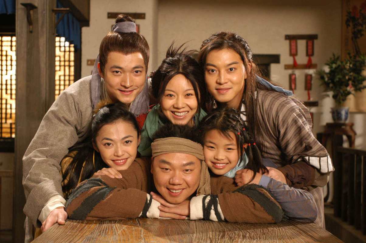 龙门镖局|半个娱乐圈都去客串的《龙门镖局》，为何不如《武林外传》受欢迎