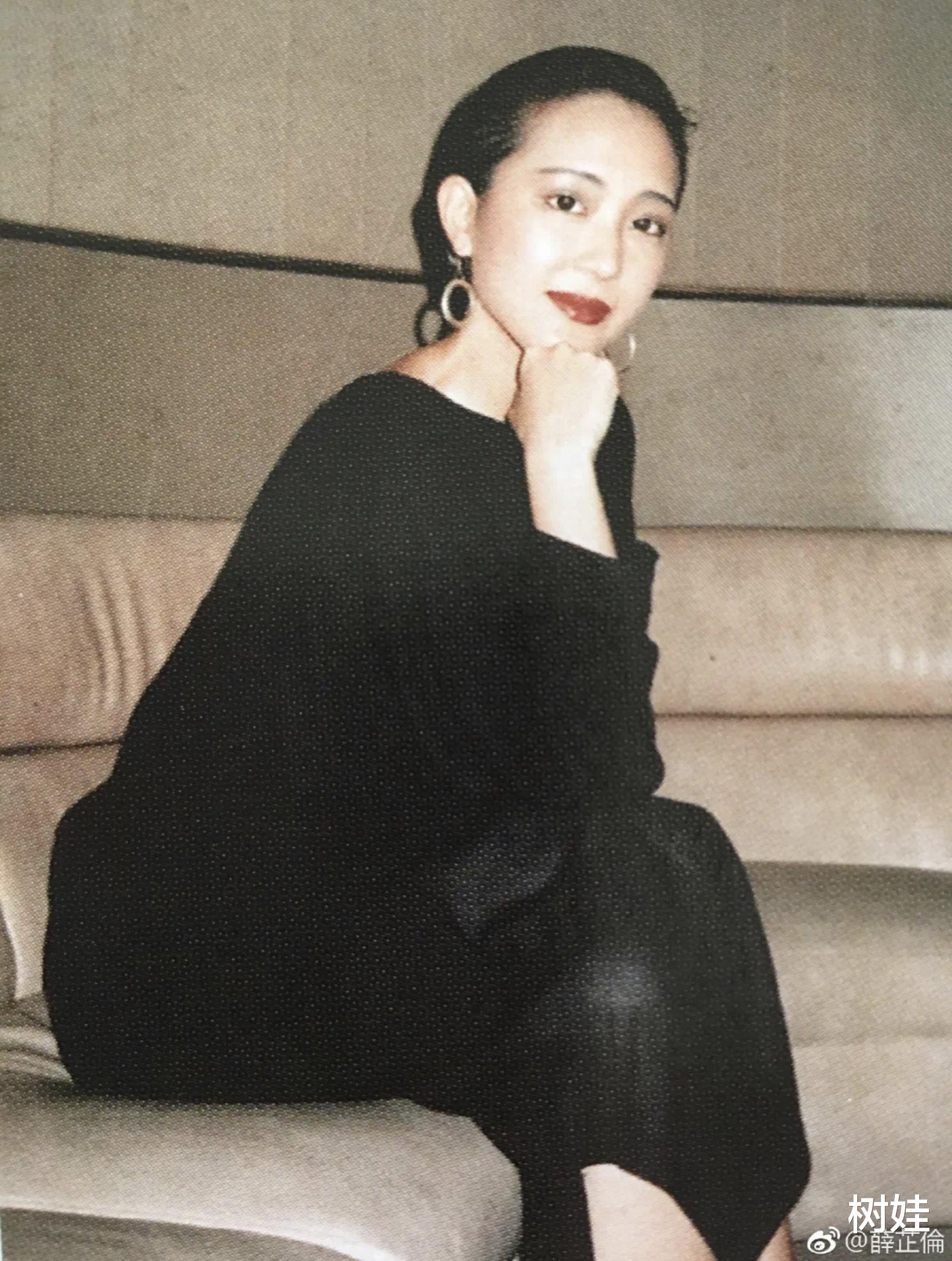 薛芷伦|港姐钱慧仪离婚,前妯娌薛芷伦称女人要独立,晒在过亿豪宅生活照