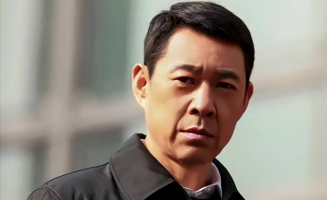 张丰毅|张丰毅,送百万豪车给继女,却对亲儿子不屑一顾,今万般悔恨?