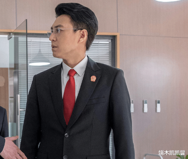 方远|《底线》入戏太深！靳东与妻子表演太投入，导演剪进正片成为经典