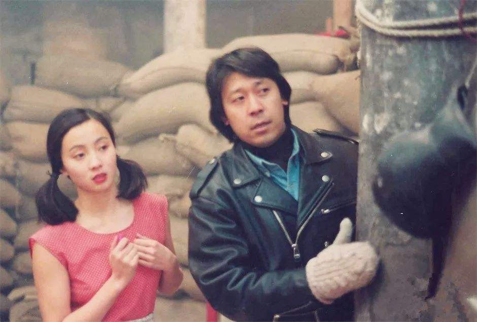 姜文|当年姜文拍戏中与女演员假戏真做，随后消失数月，剧组敢怒不敢言