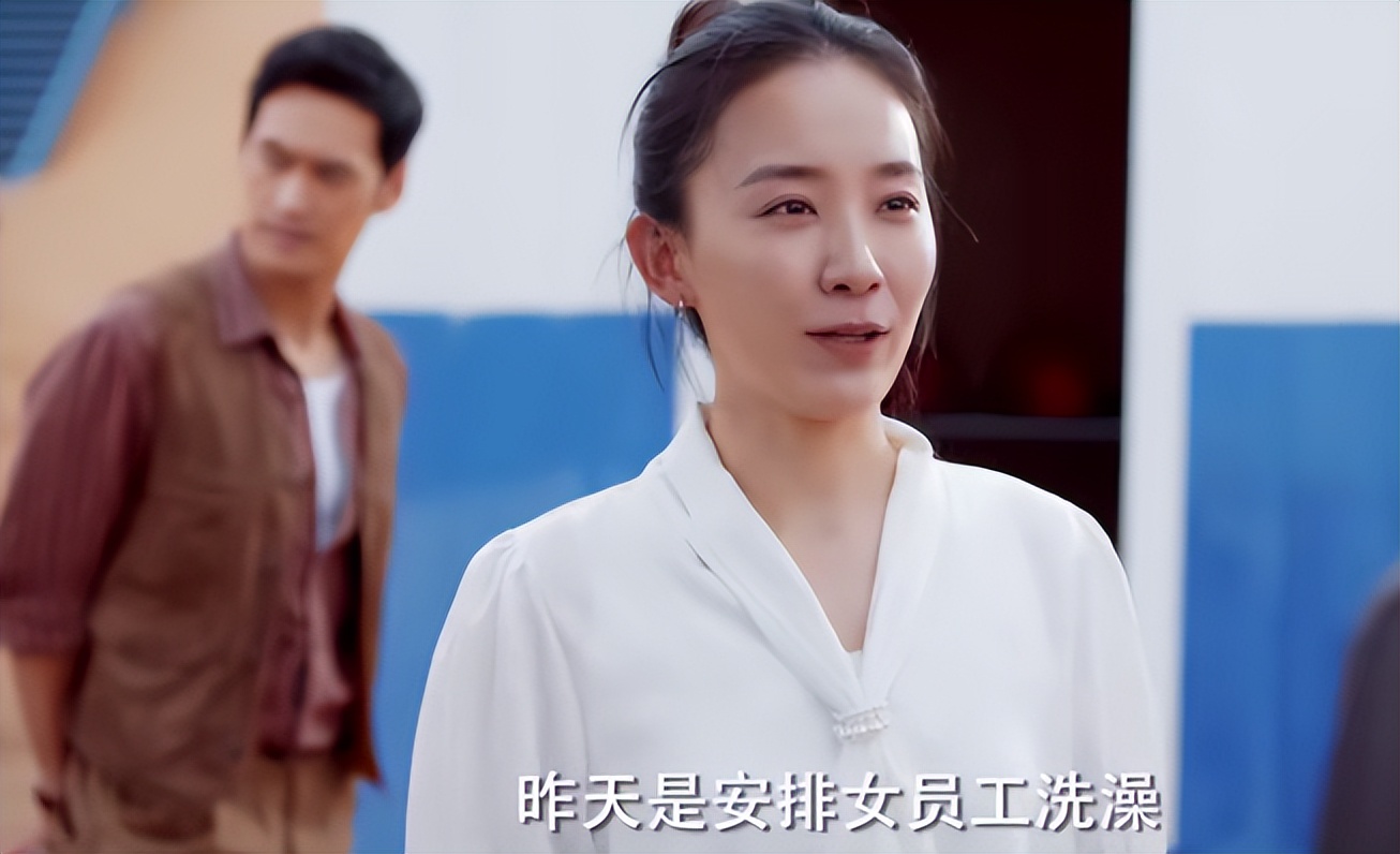 王凯|播出2集,收视率破1!王凯一出手,就给四大卫视带来了“王炸”