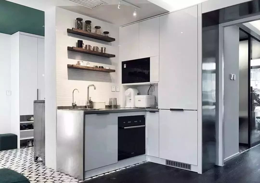 49平的简约风小户型公寓,把卫生间和厨房换了个位置