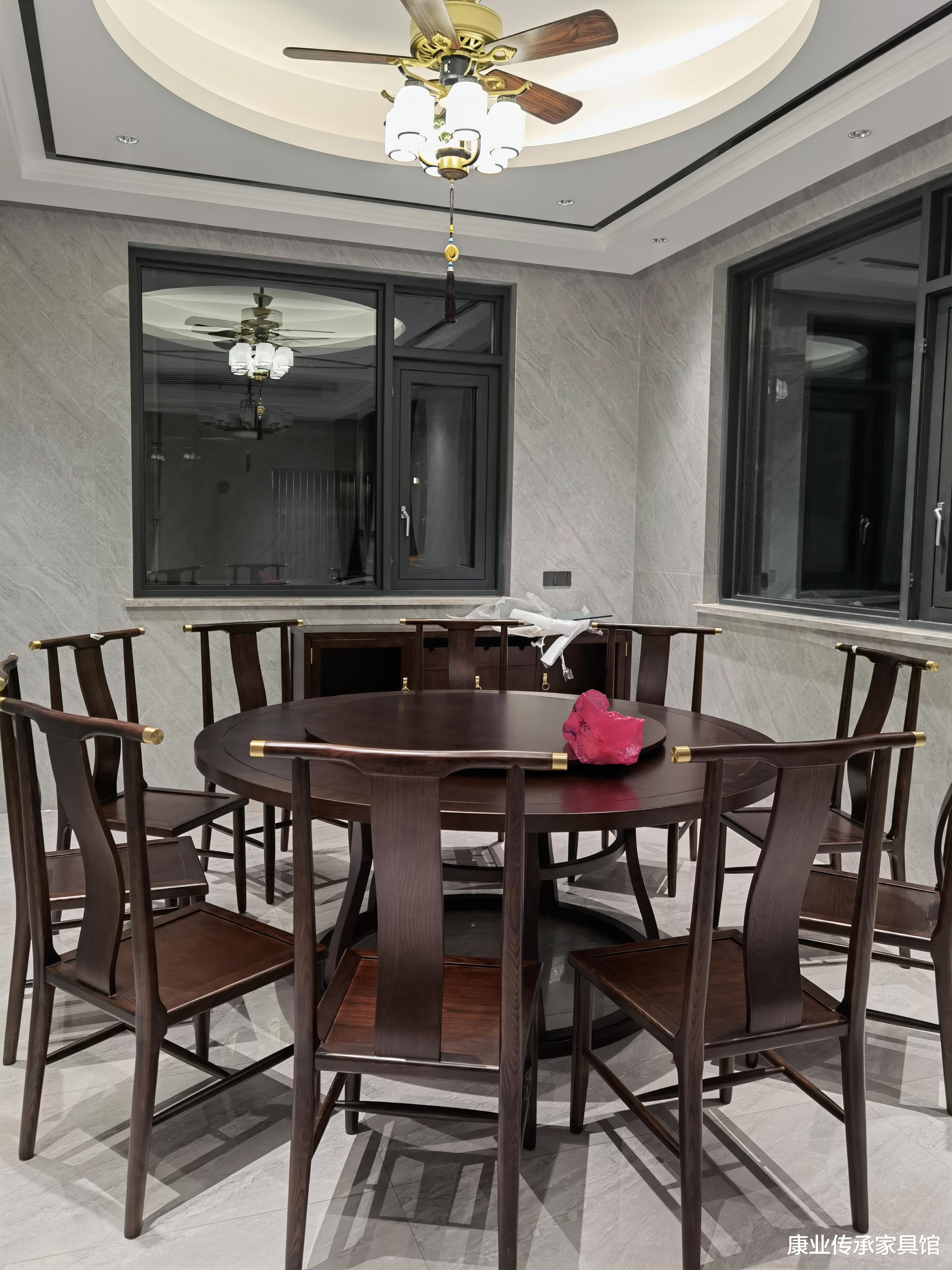 新中式风格装修案例，方圆结合，尽显和谐美好之意