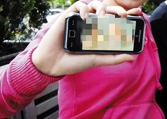女子在意外身亡的老公手机里,发现他和女邻居的不雅照片