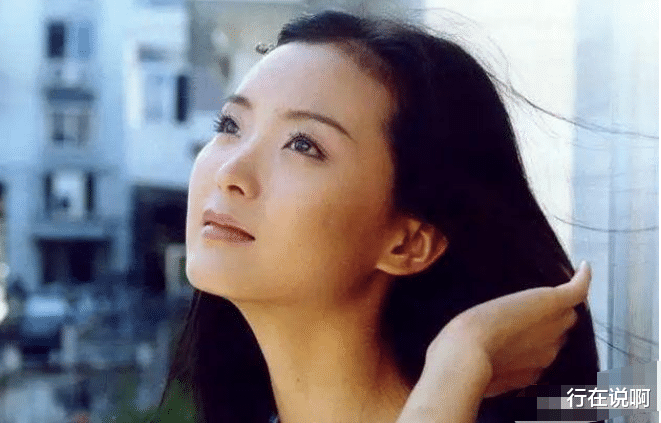 王艳|王艳儿子罕见露面, 15岁球球长相帅气, 直言家里妈妈地位很高