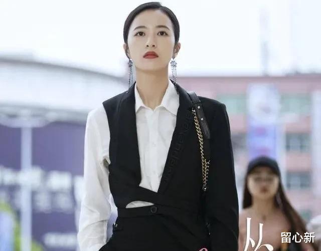 宋佳|8位女星自带“霸总”气质，霸气侧漏不油腻， 个个总裁范十足