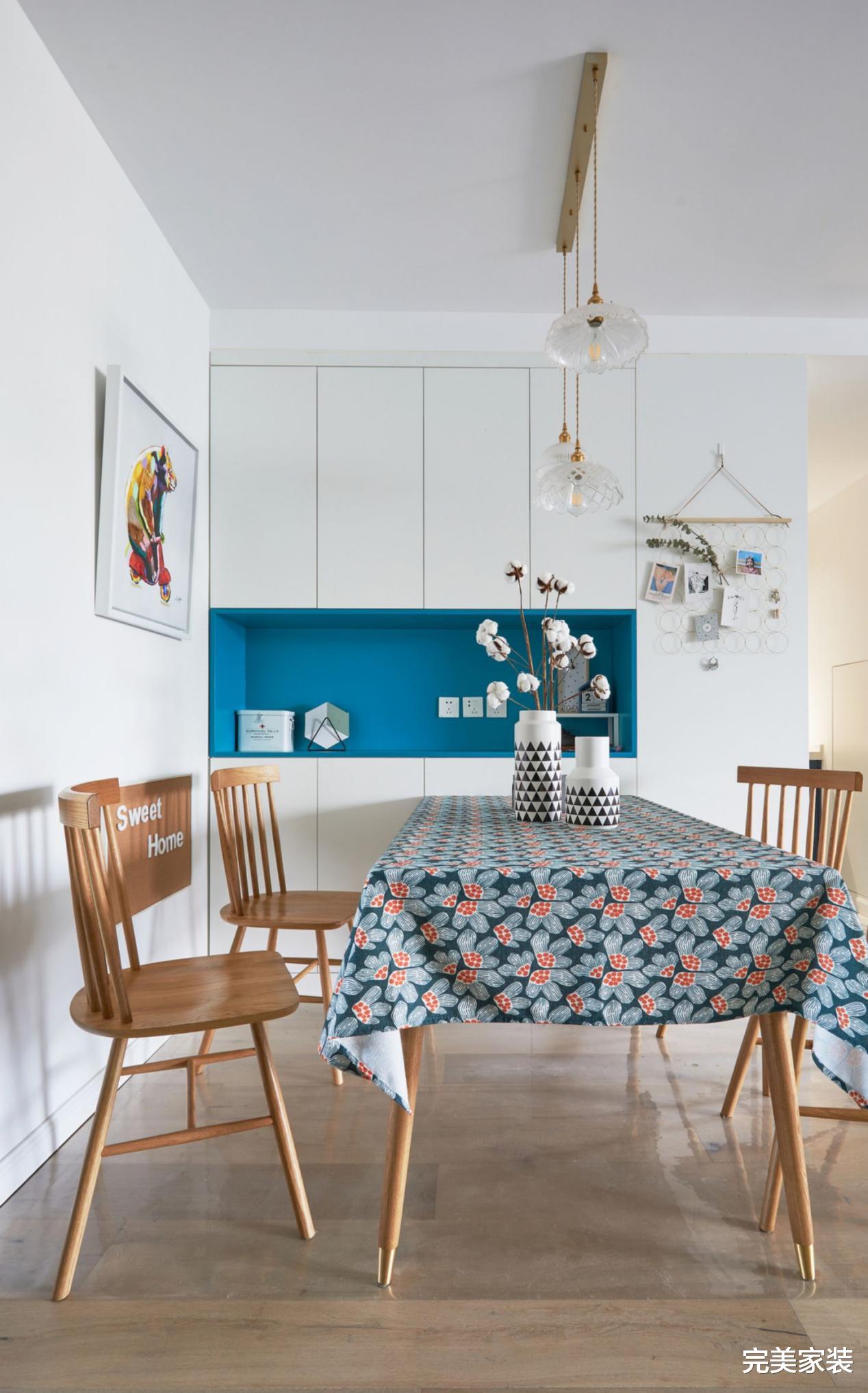 80㎡小户型巧用迷人蓝,看看80后小夫妻的家,装修的太有品味了