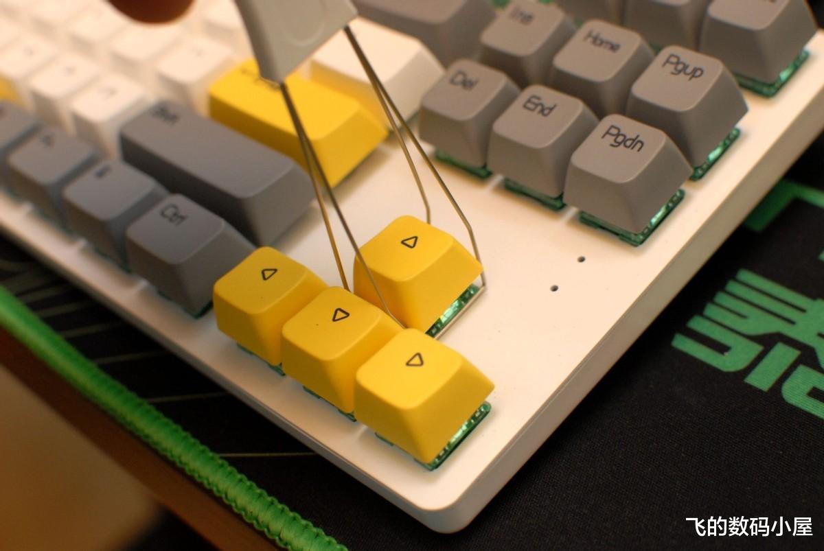 显卡|颜值小清新的客制化机械键盘，网友：爱了，爱了