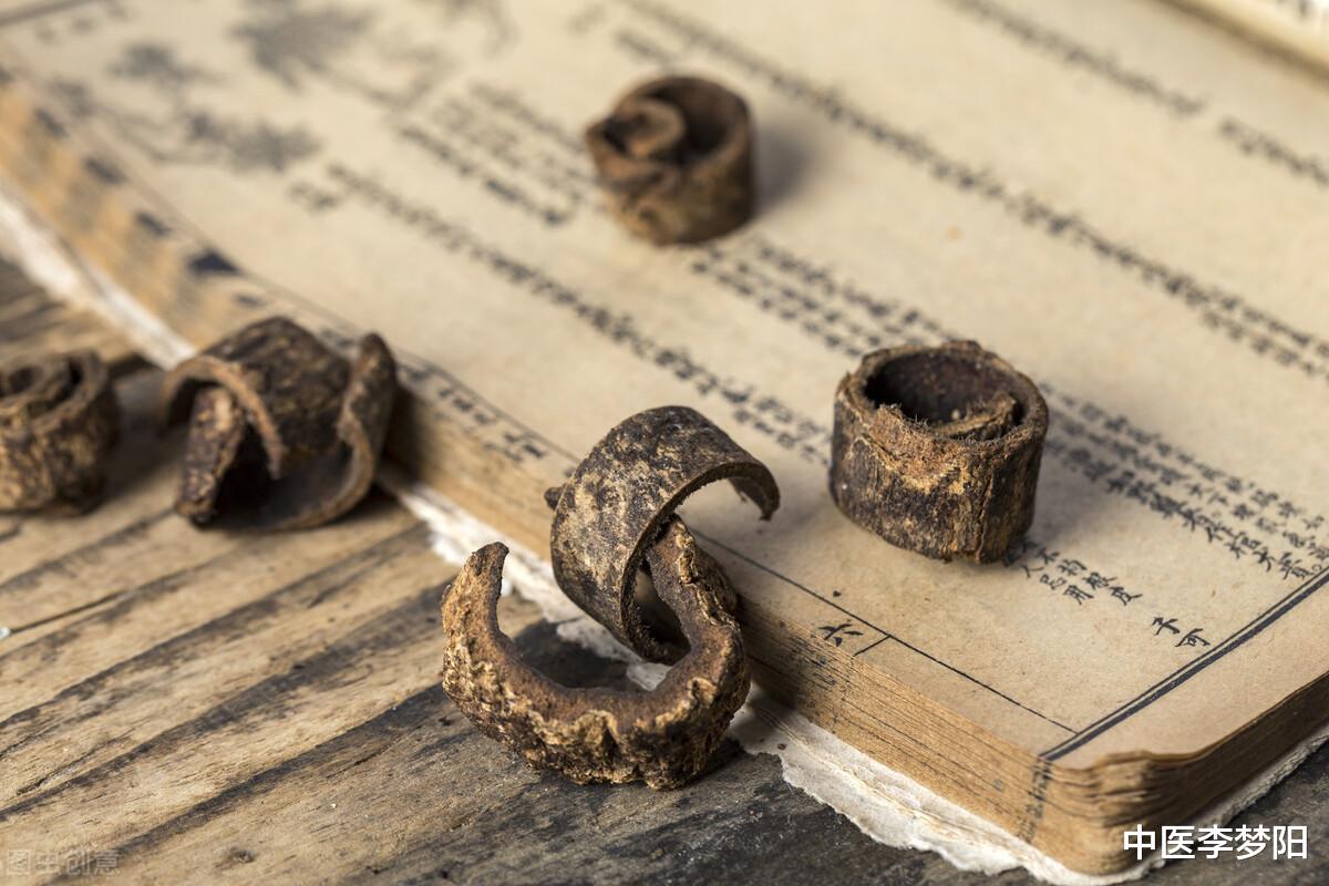 决明子|湿堵三焦,浑身难受!只一方,通三焦湿气,专调汗多、困倦、心烦