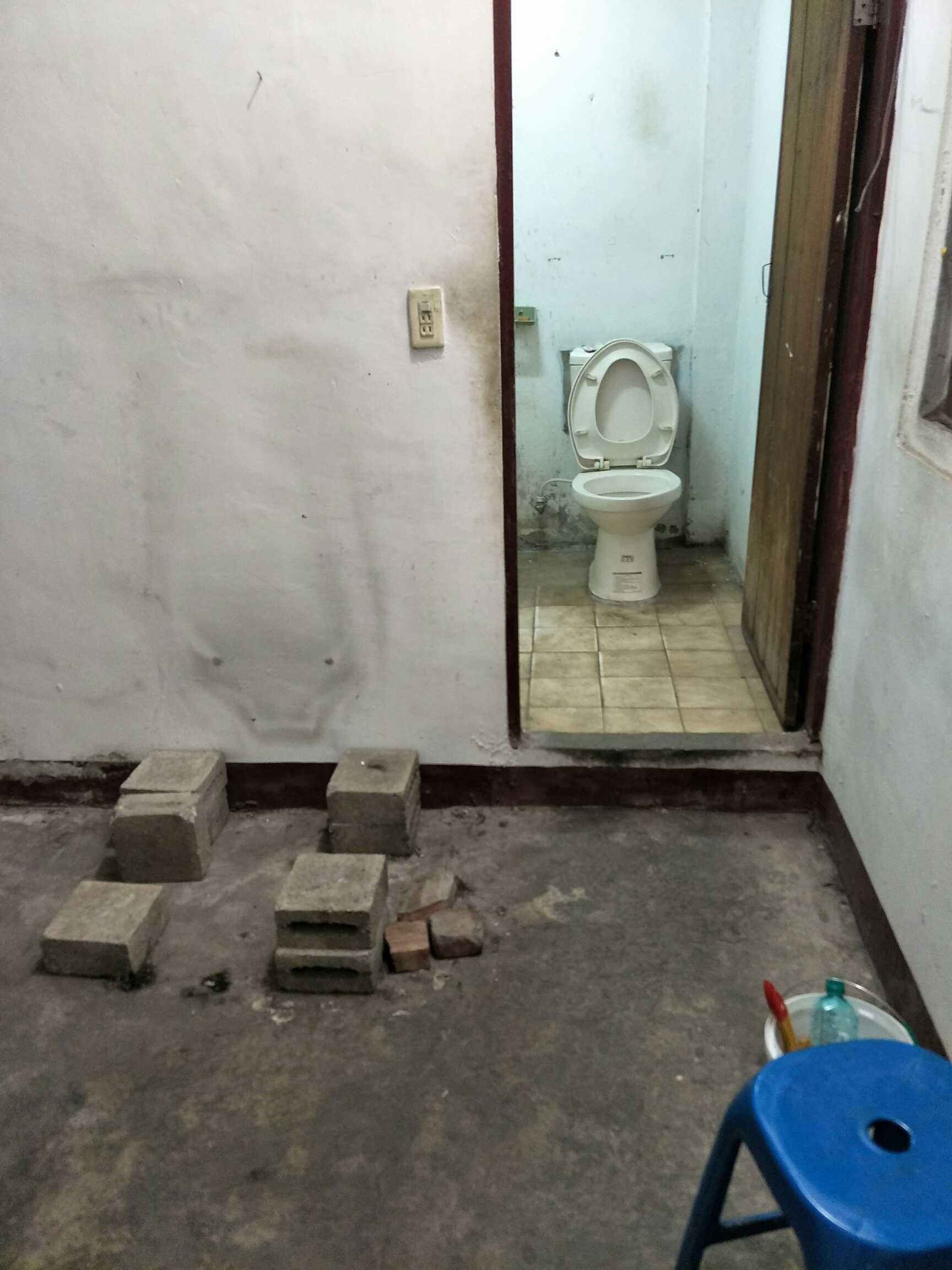 看看老公600块钱租的破房子，又脏又烂，我估计你看了都害怕！