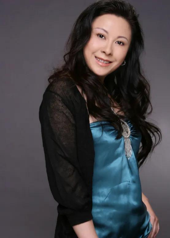 小娘惹|“诗人”中转站、天王落脚点,把一手好牌打烂的飞图,结局很唏嘘