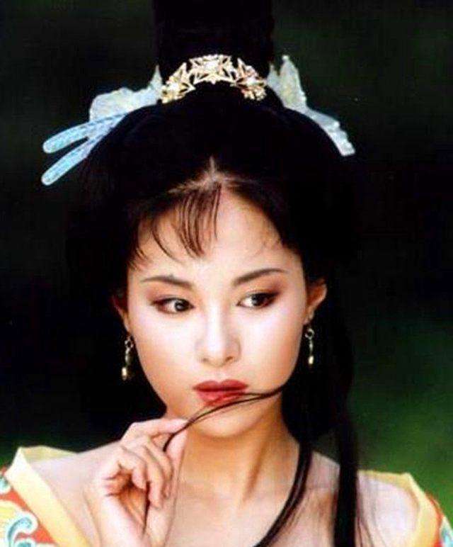 沈傲君|沈傲君:我这辈子最正确的决定,就是34岁为外交官丈夫生儿子