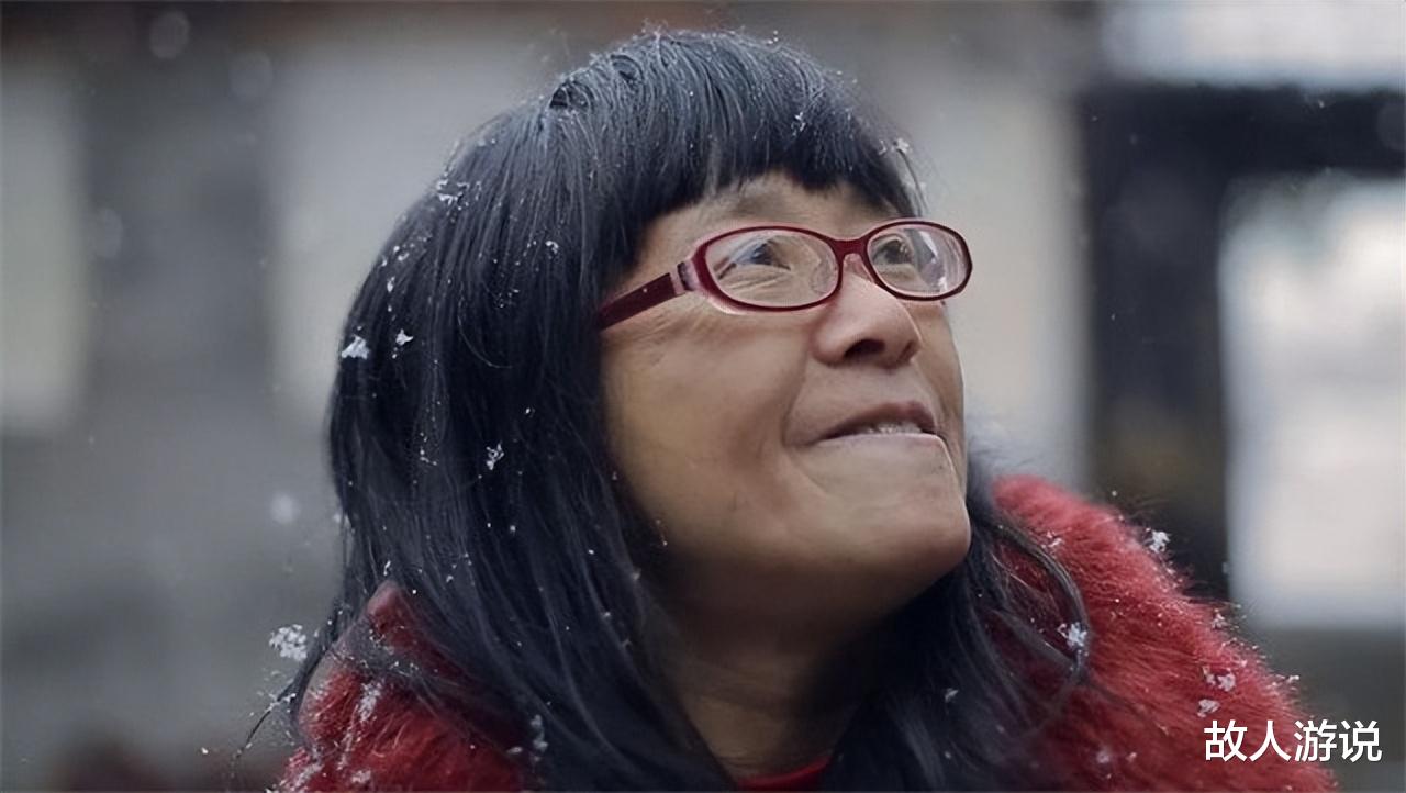 迈克尔·贝|脑瘫诗人余秀华:曾表白李健被骂,今交90后男友,网络高调秀恩爱