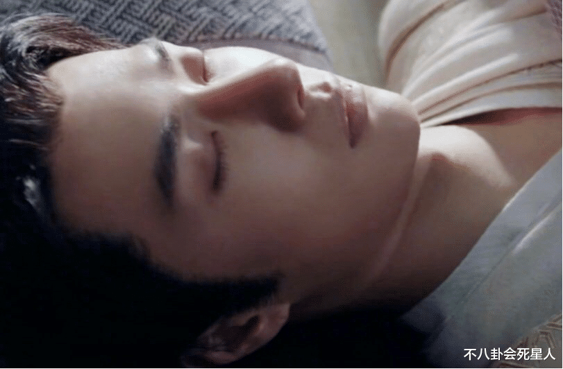 陈亚男|果然露馅了!凹陷、鼻梁中断,14位明星暴露动脸痕迹,看得心惊!