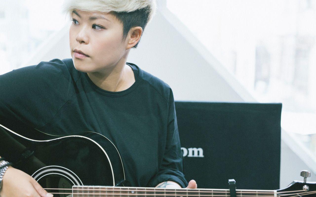 爱国|香港歌手用普通话唱爱国歌引发香港网友不满,遭到网络霸凌