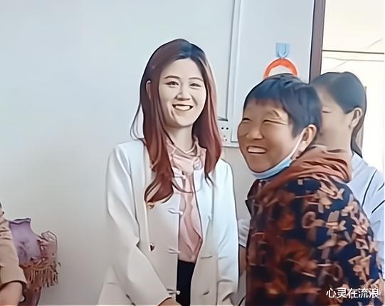 |朱小伟陪陈萌选婚纱，4件喜服老板要价60万，网友：冤大头