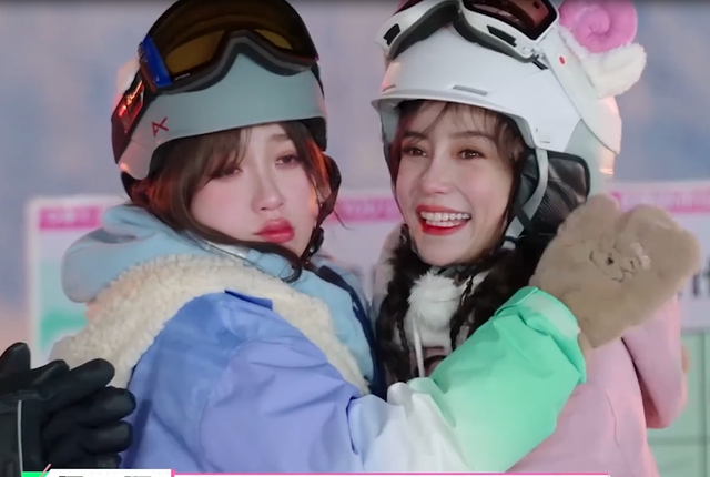 Angelababy|“人美心善”杨颖:安慰虞书欣像“哄娃”,在名媛圈甘当配角