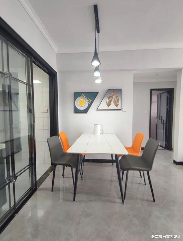 她家52平装出了90平的感觉，不做吊顶不做电视墙很极简，被圈粉了