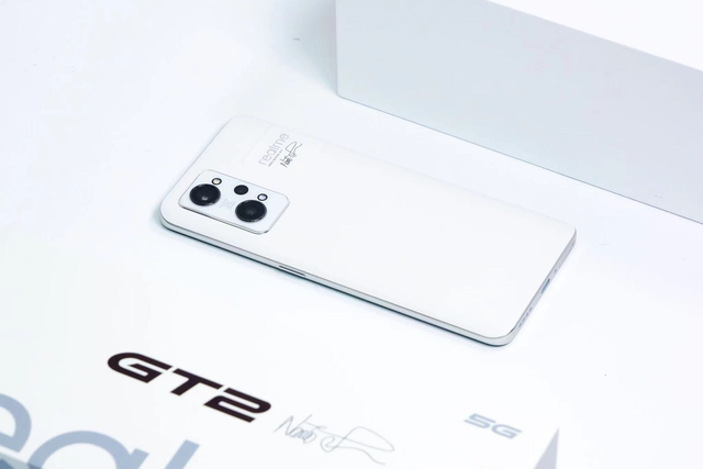 realme|realme真我GT2体验分享:一款横扫同价位机型的出色旗舰