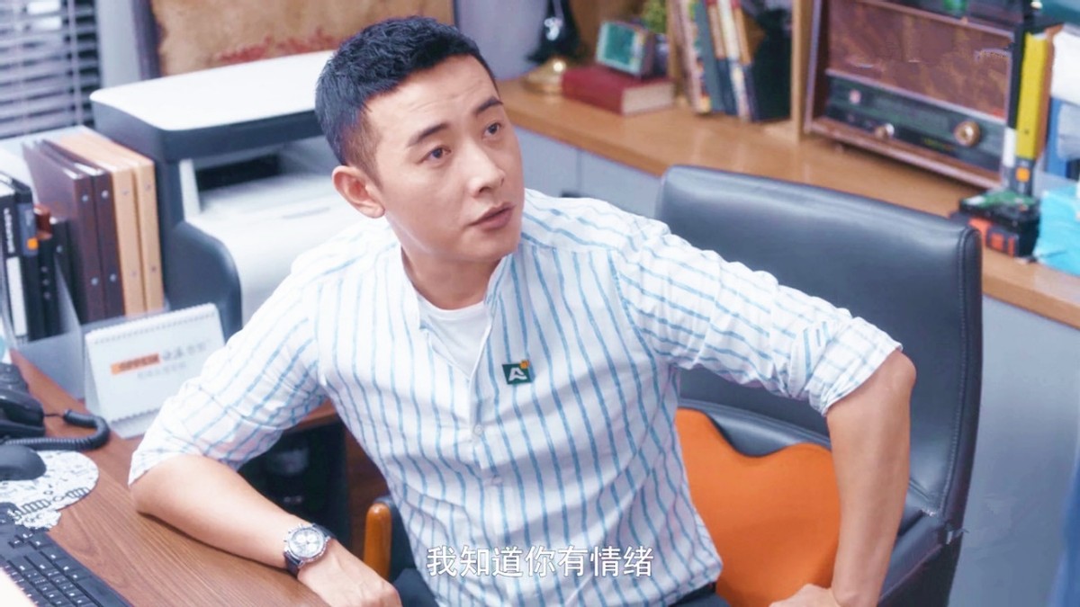 罗晋|明明都是罗晋演的现代剧，关涛和徐文昌的区别咋就那么大呢