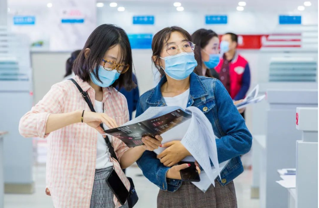 国企|深受烟草公司喜爱的3个专业,上岸的机会大,更容易拿到铁饭碗