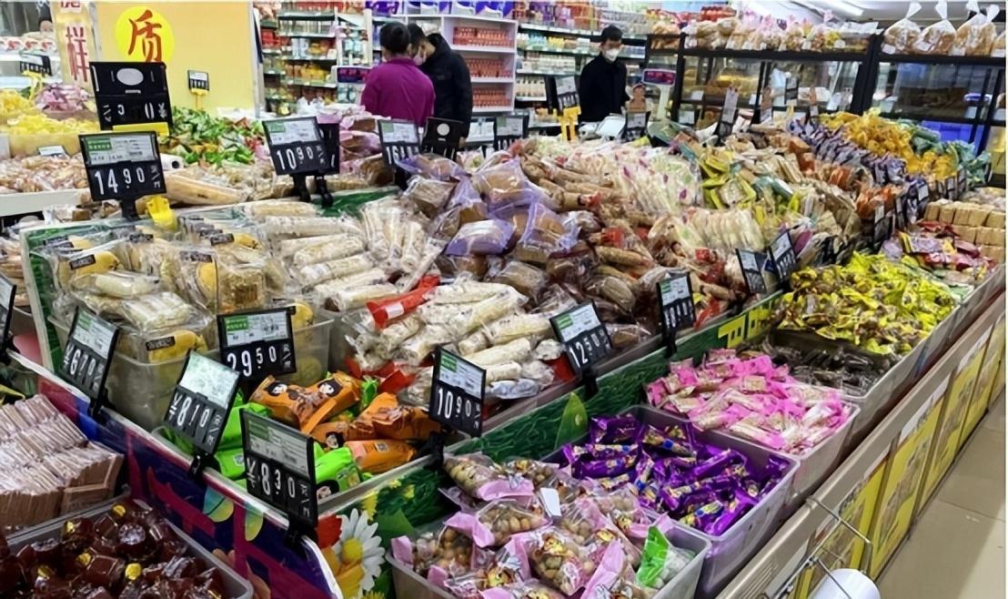 为什么很多大超市都关门了?到底是什么原因,导致超市生意冷清?