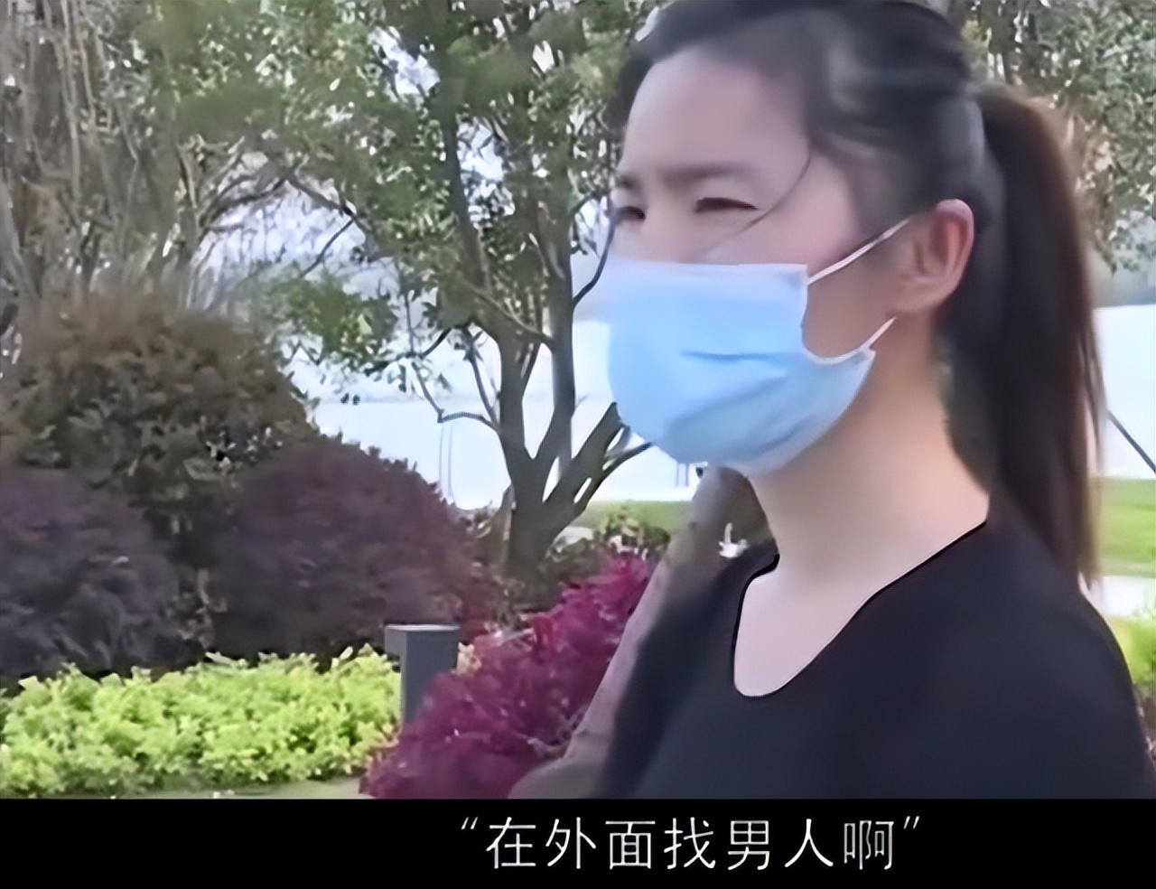 妻子出轨,男子每天头顶绿帽逛岳父家