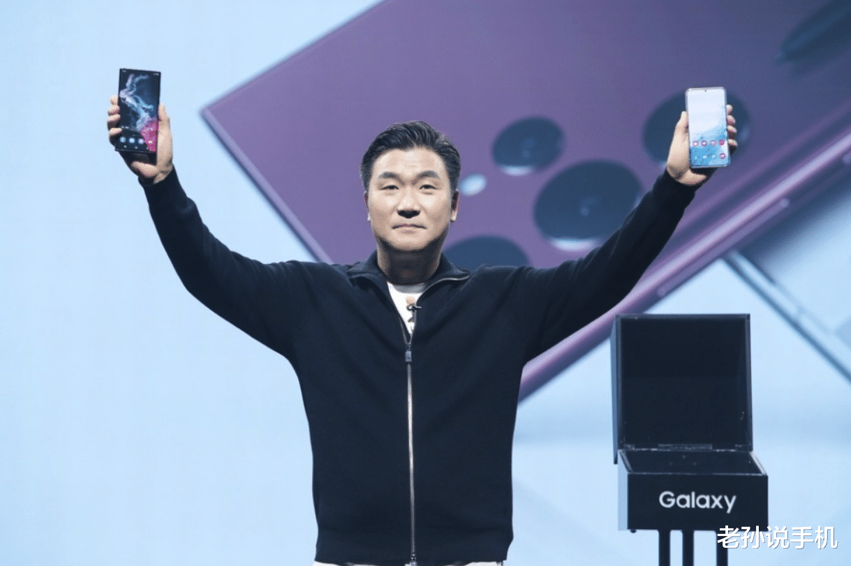 三星|二手机比新机更贵？三星上架Galaxy S21官翻机，还不送充电器！