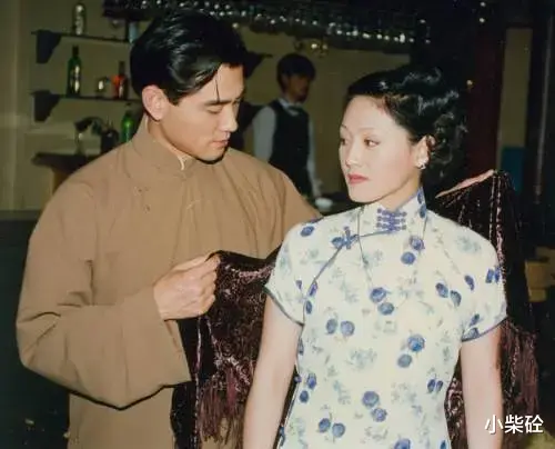 王姬|“红粉妖姬”的瓜!美国刷盘子,国内当明星