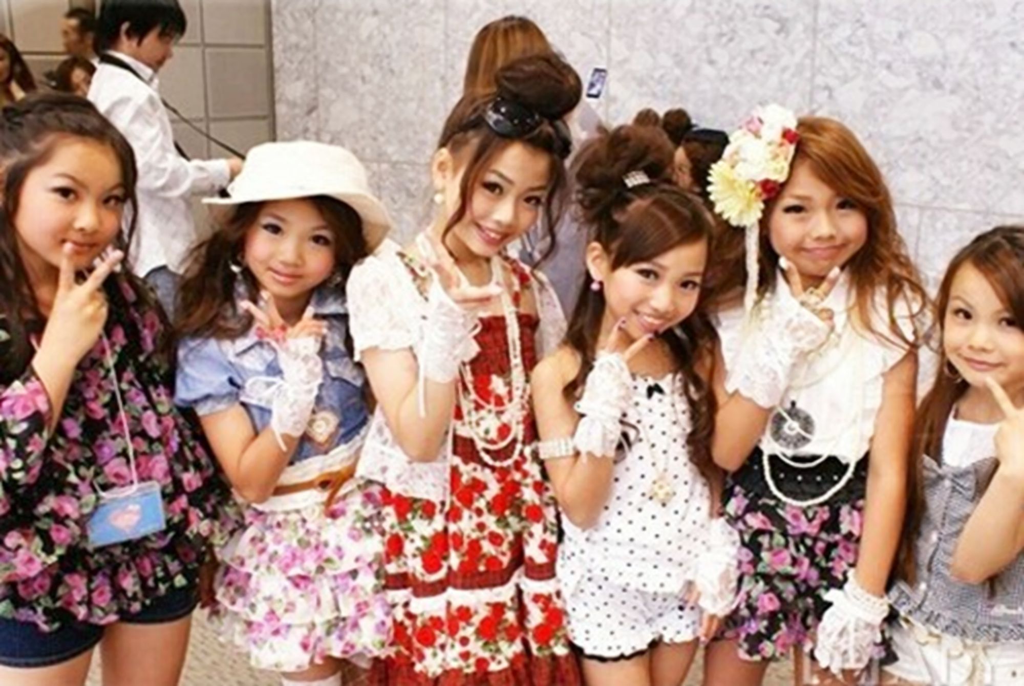 韭菜 日本小学生有多早熟?79%小学生化妆,思维“超前”震碎你三观!