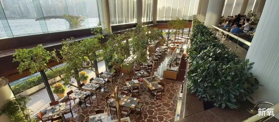 豪门|赌王二房女儿何超云和香港消防队员订婚了？