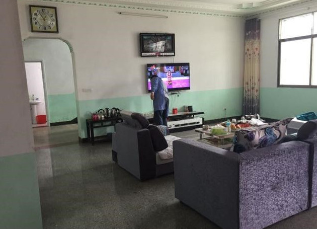 气愤！邀请表姐参观我的婚房，没想到被吐槽，说像镇上卫生院！