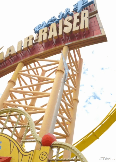 黎姿|黎姿为双胞胎女儿庆生！近照越来越像妈妈，特地准备抓娃娃机