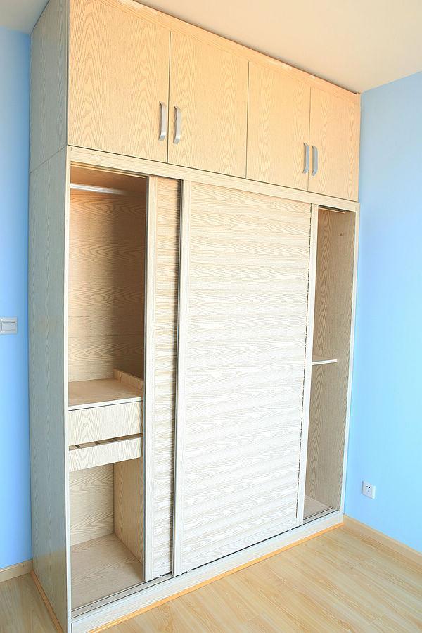 我只不过在阳台做了半边加高，引得邻居争相模仿，倍有面子！